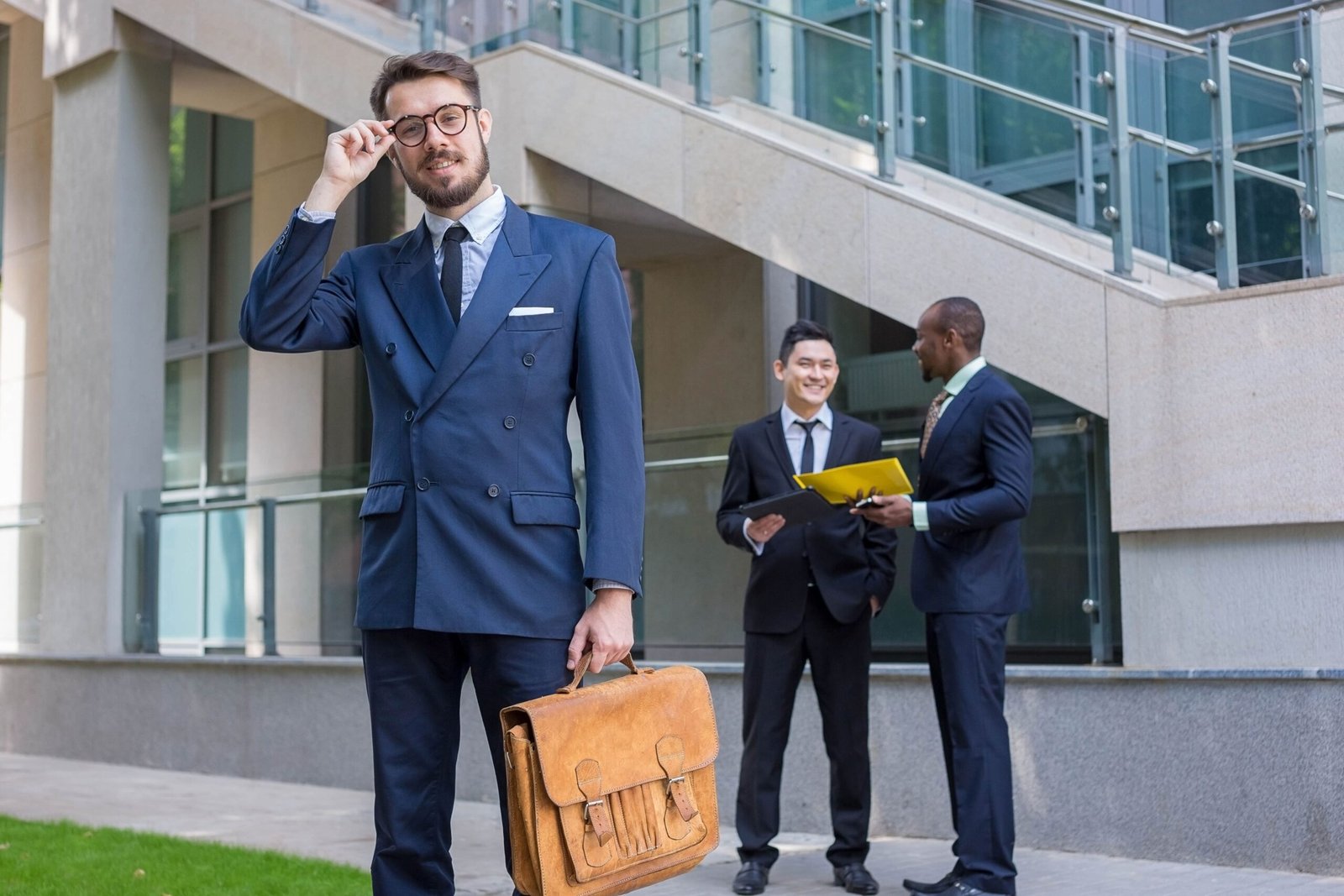 portrait-multi-ethnic-business-team-min